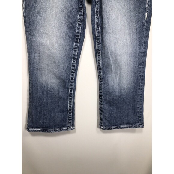 Vigoss Jeans Women junior Size 7  Capri Blue Denim Thick Stitching Jewelled - Picture 2 of 10